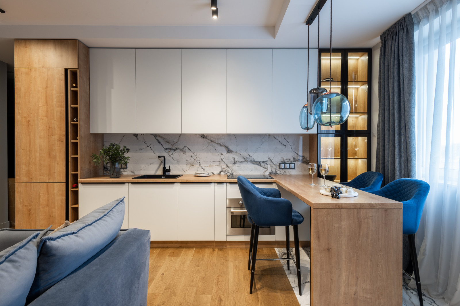 Современная квартира с элементами Эко - стиля.