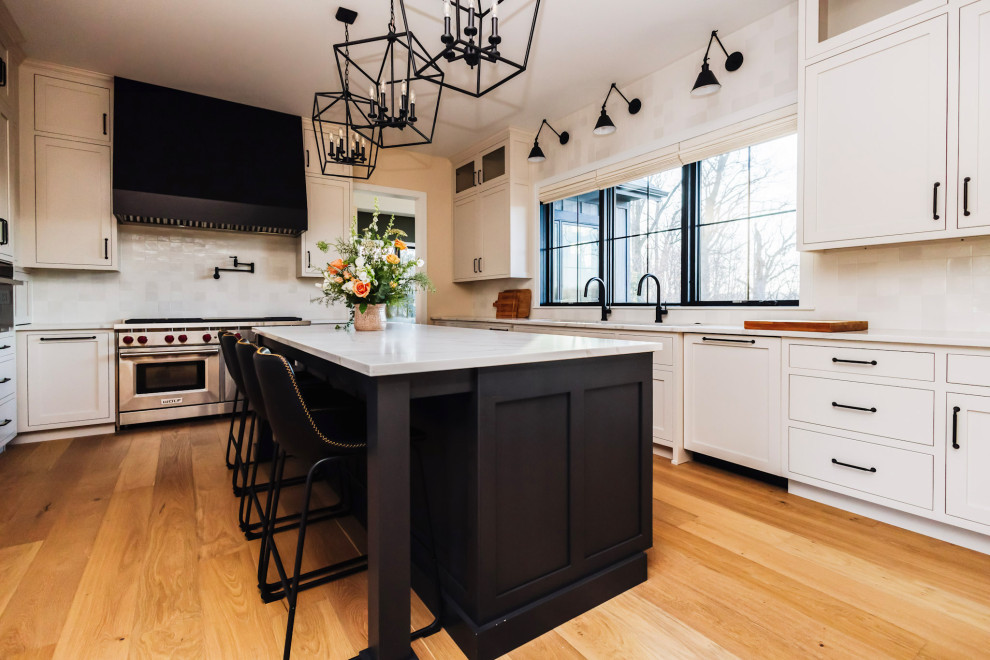 Kitchen - rustic kitchen idea