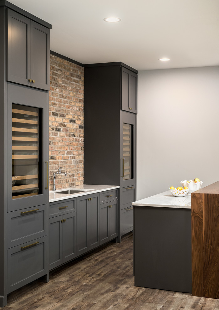 Transitional basement photo in Chicago