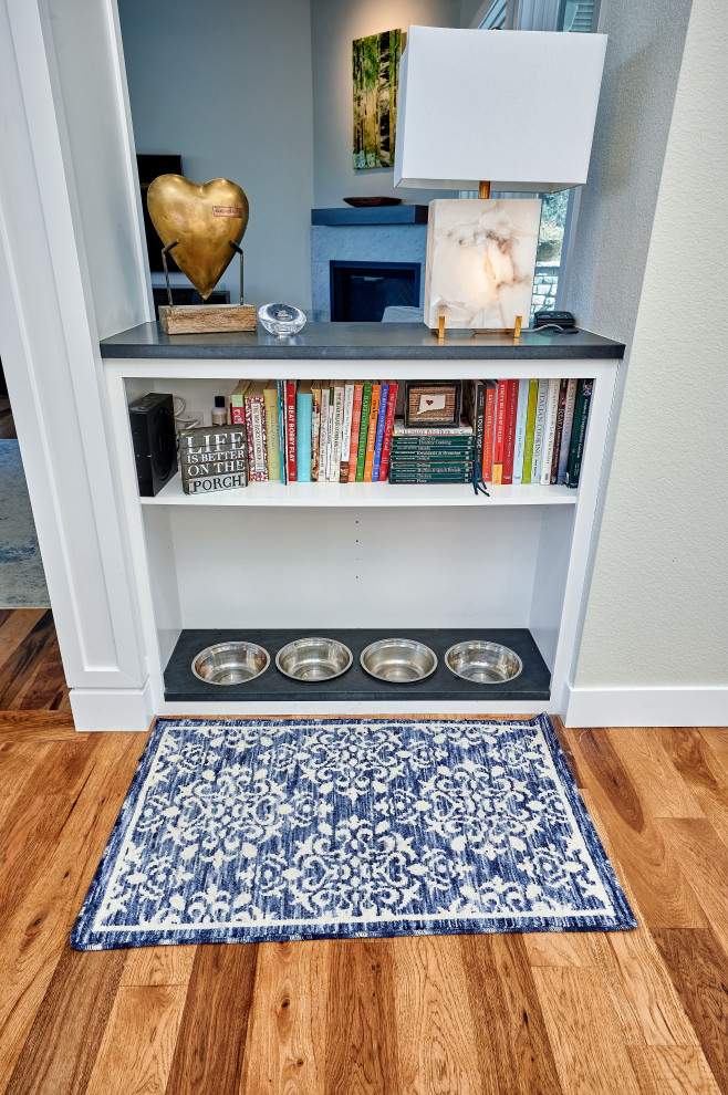 Transitional home design photo in Denver