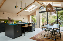 Houzz Tour: Modern and Vintage Mix Beautifully in a Period Home