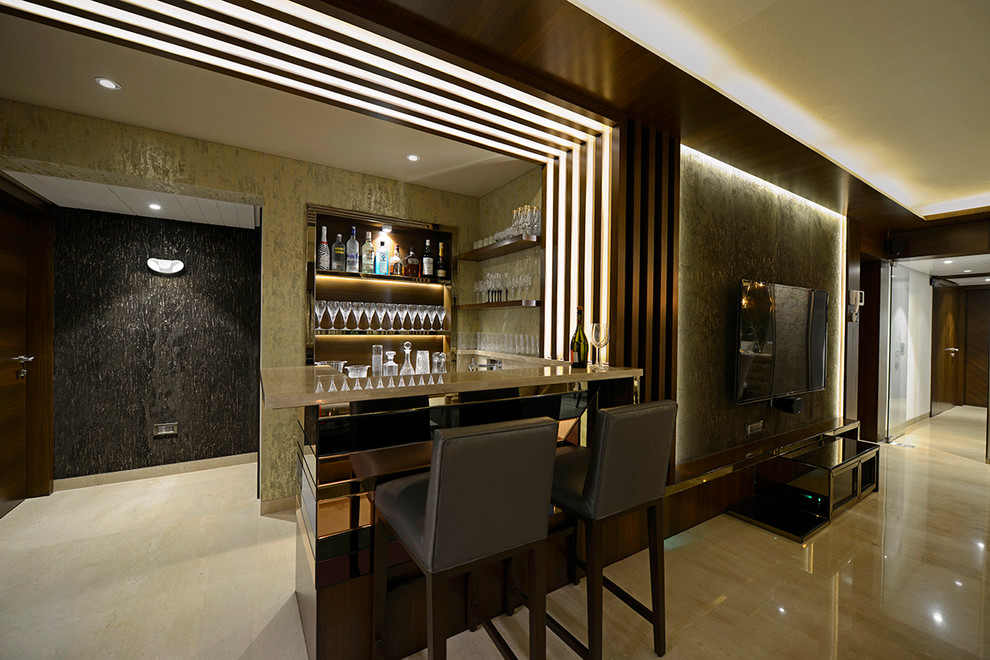 Contemporary home bar in Mumbai.