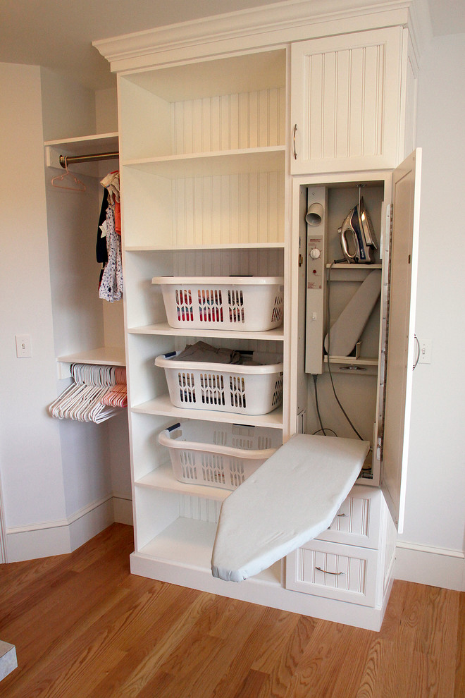 Beach style laundry room photo in Portland Maine