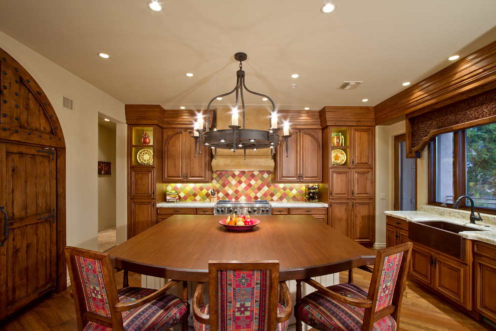 Inspiration for a rustic home design remodel in Phoenix
