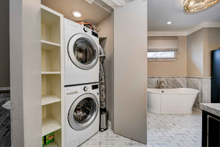 75 Laundry Room with an Utility Sink Ideas You'll Love - January, 2024