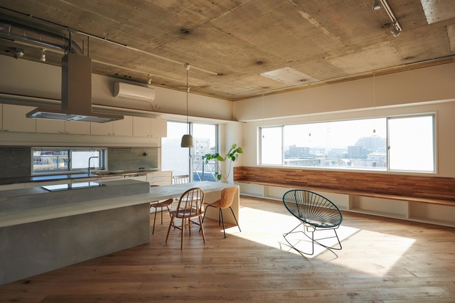 sunny b. contemporary-living-room
