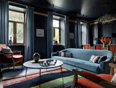 Houzz тур: Неоклассика в старом фонде – с цветными потолками
