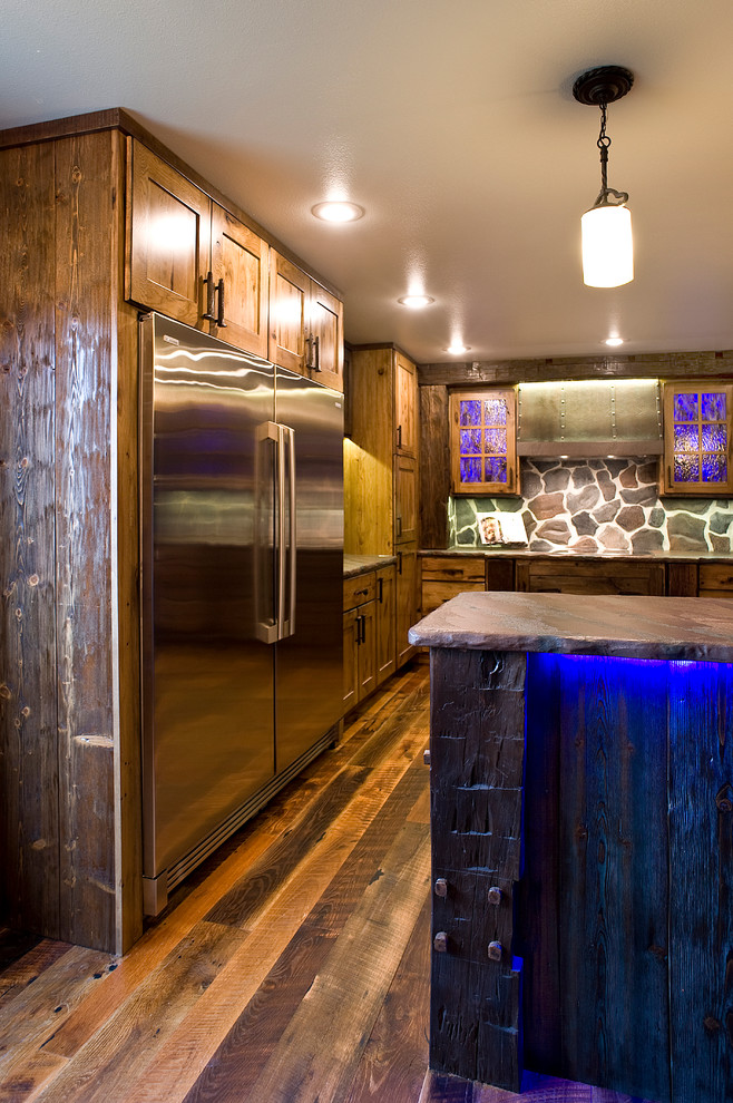 Kitchen - rustic kitchen idea