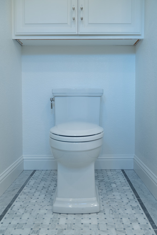 Piedras Circle- Master Bathroom