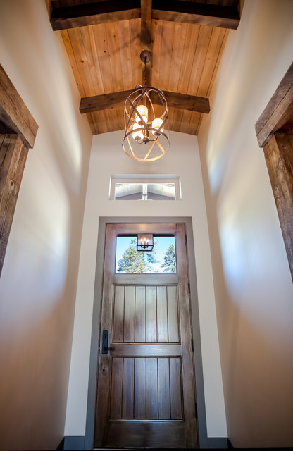 Saddleback Residence rustic-entry