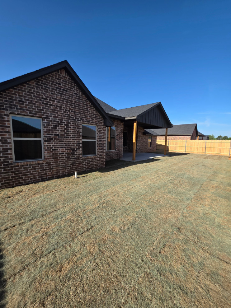 Jack & Jill open concept split floor plan