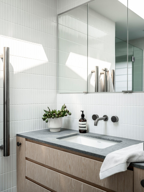 North Bondi House scandinavian-bathroom