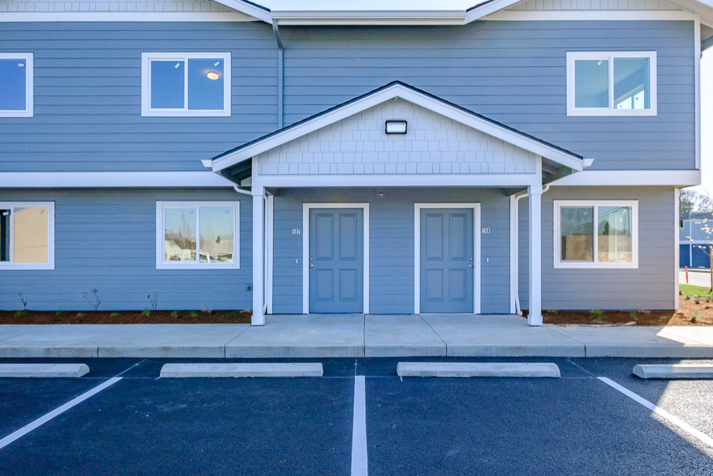 Plymouth Hills Apartments