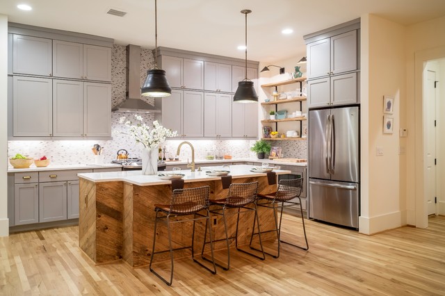 Transitional Kitchen nyklassisk-koekken