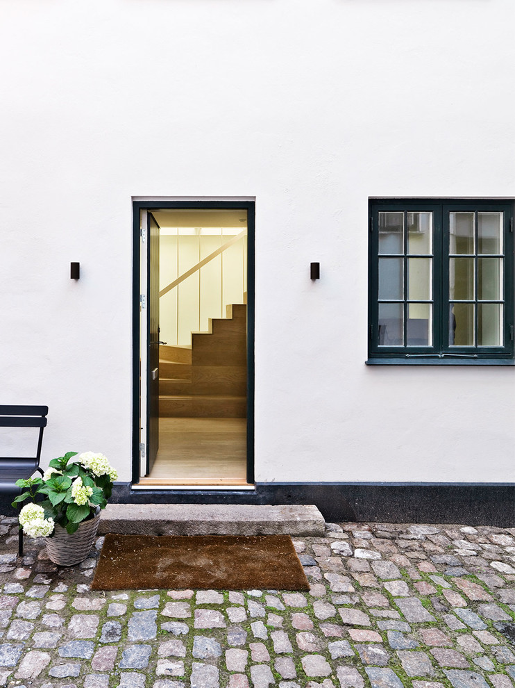 Inspiration for a scandinavian entryway in Copenhagen.