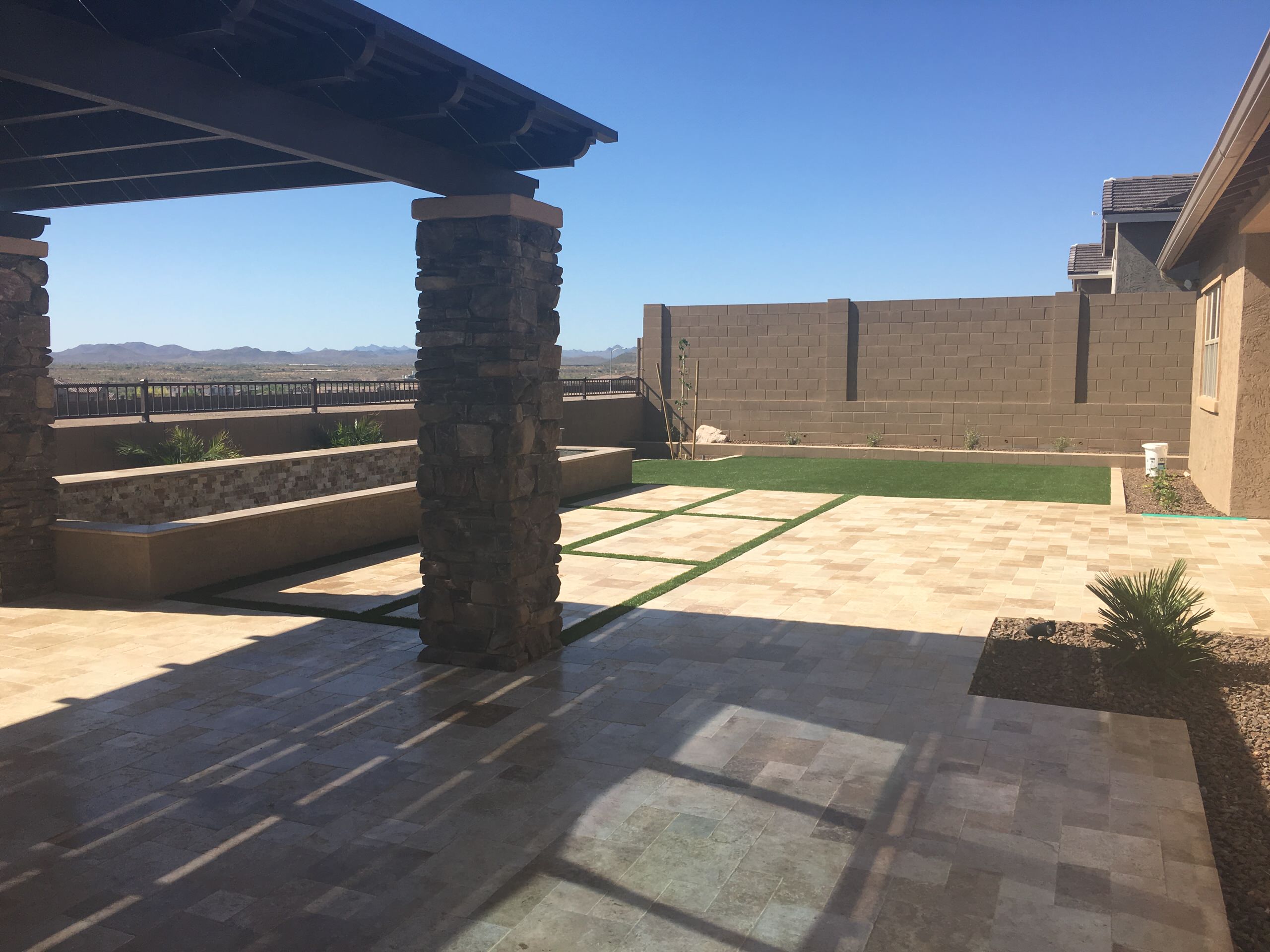 Pavers, Travertine & Flagstone