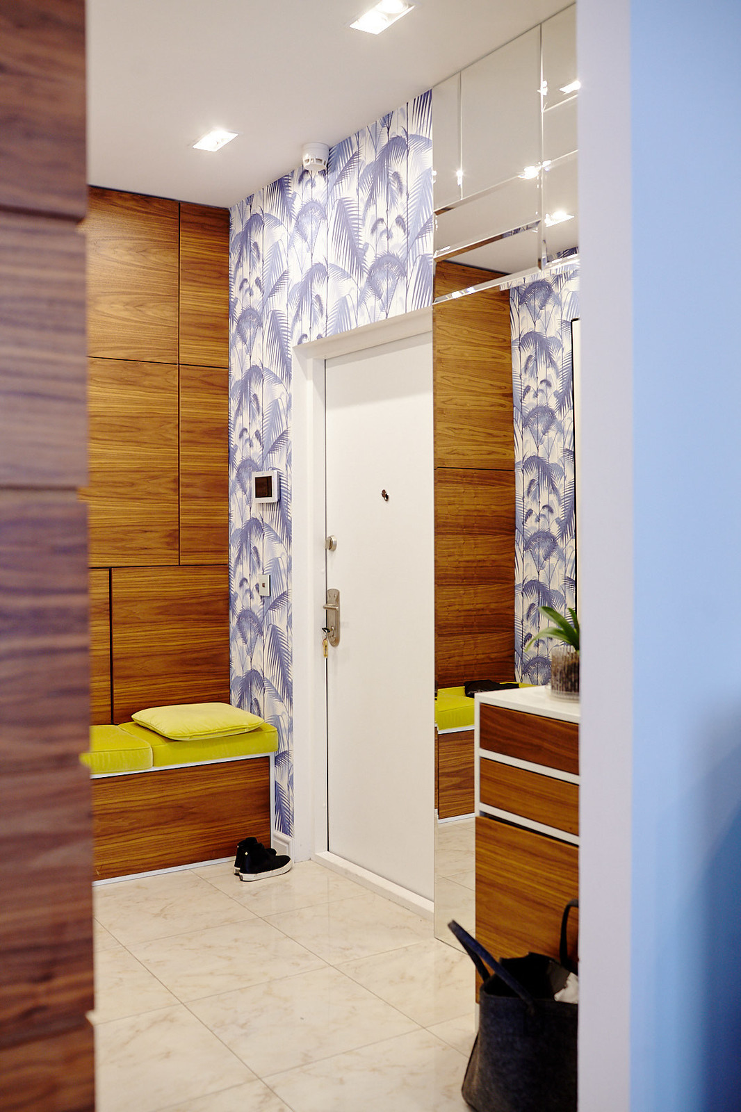 Декорирование квартиры на улице Барочная в Санкт - Петербурге