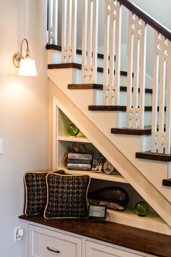 Design ideas for a small arts and crafts wood l-shaped staircase in Richmond with painted wood risers.