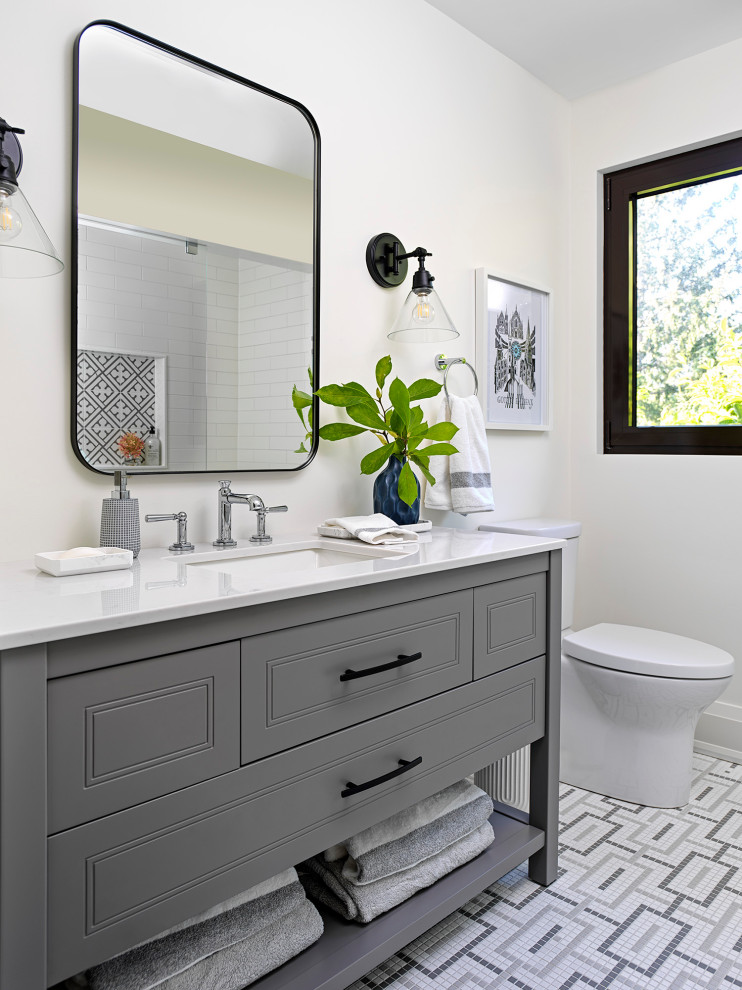 Bathroom - transitional bathroom idea in Toronto