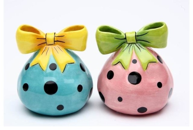 2.25 Inch Pink and Blue Polka Dot Dilly Dots Salt and Pepper Shakers