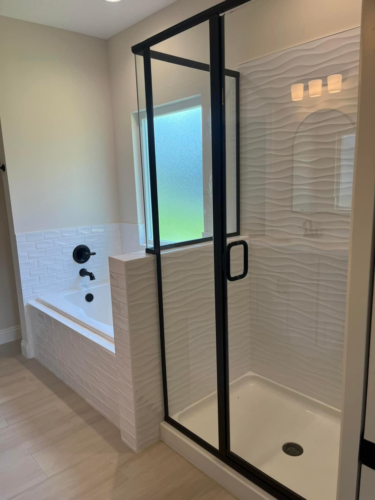 Various Spec Home Designs (working under Suzanne Vickers Construction)
