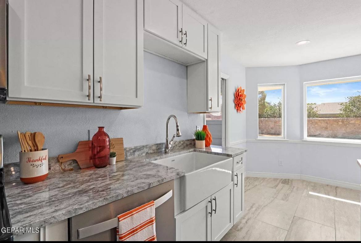 42" Tall Wall Cabinets Kitchen