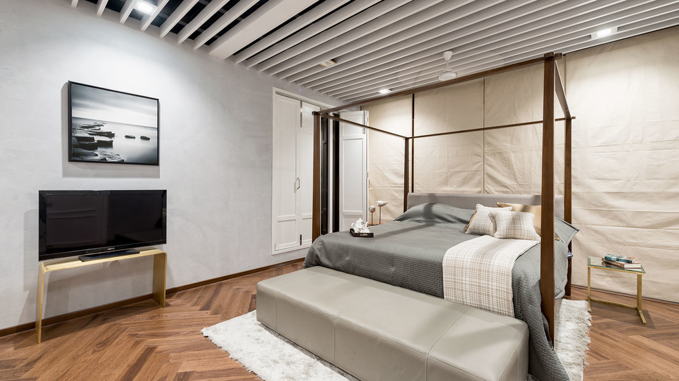 This is an example of a contemporary bedroom in Bengaluru.