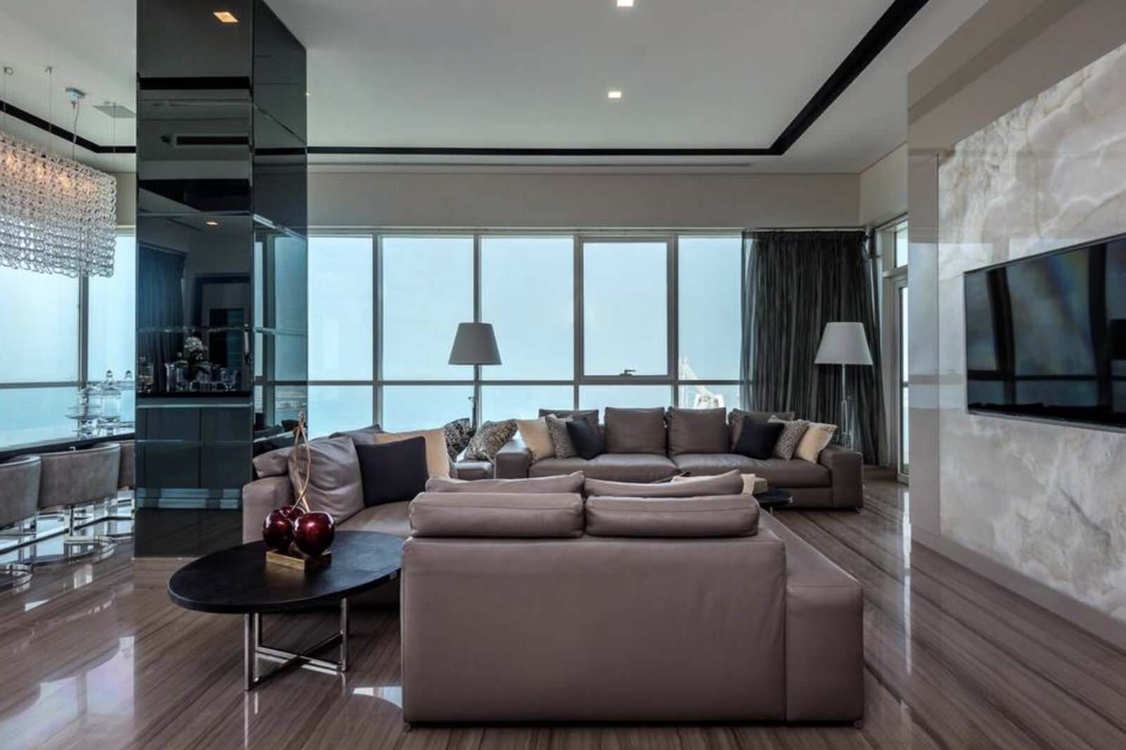 Пенхаус с понорамными окнами