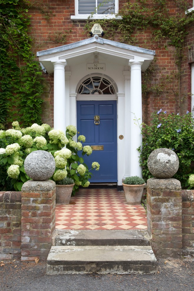 Design ideas for a country exterior in London.
