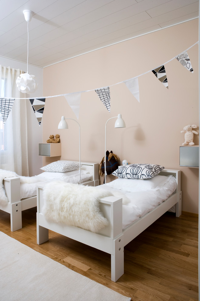 Интерьер. Покрашенные объекты