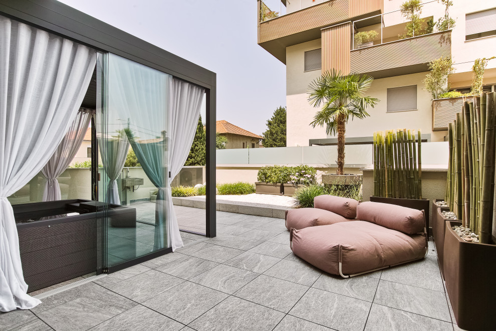 Appartamento flessibile con parete mobile e terrazzo abitabile – Milano Magenta