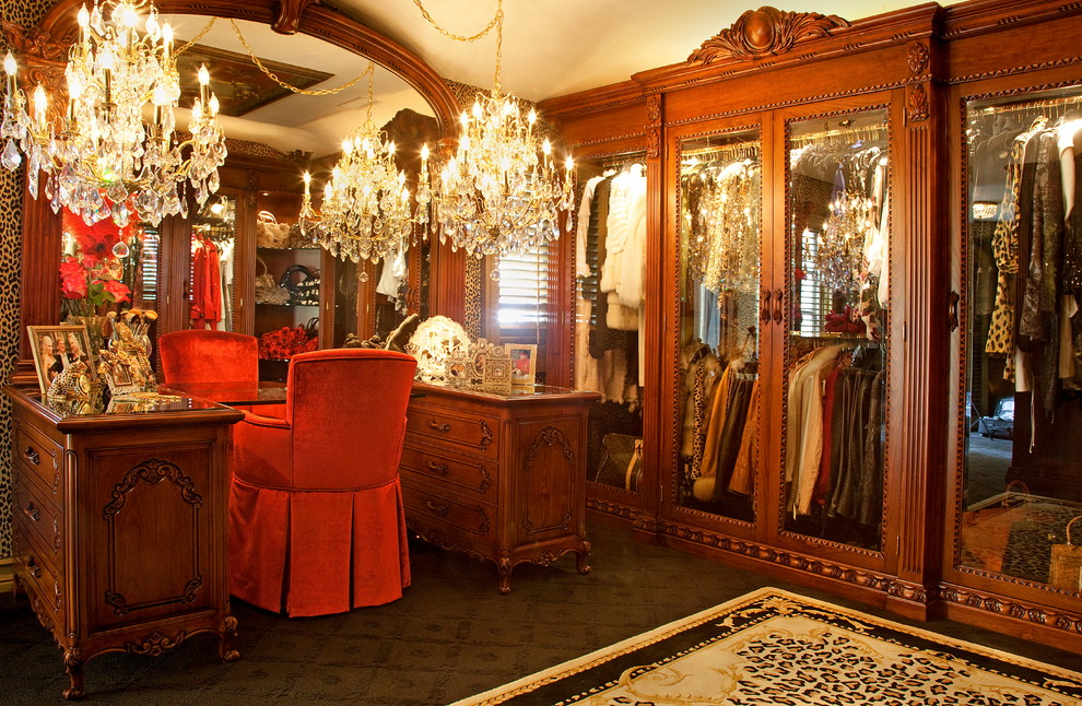 Example of a classic closet design in Orange County