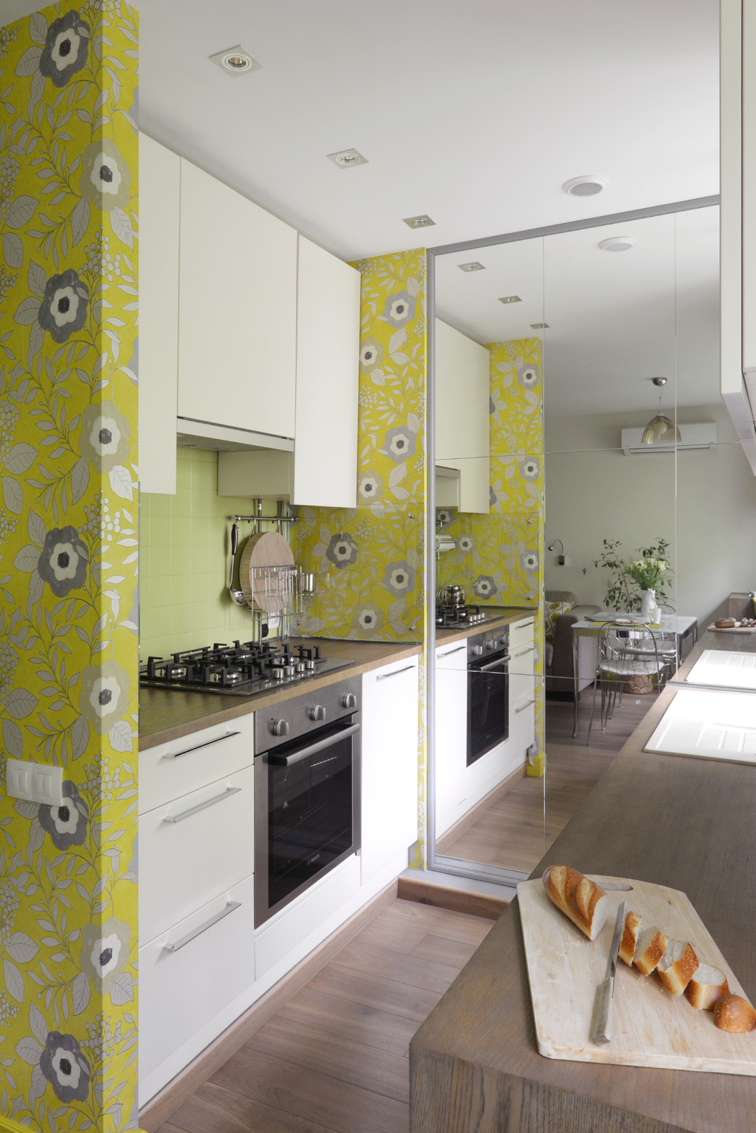 23 кв м весеннего настроени