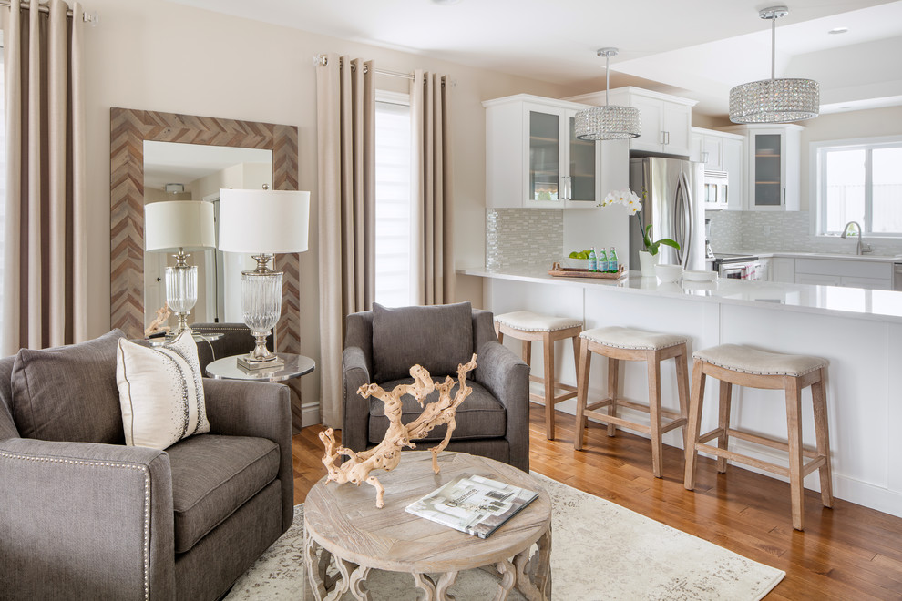 Transitional kitchen photo in Toronto