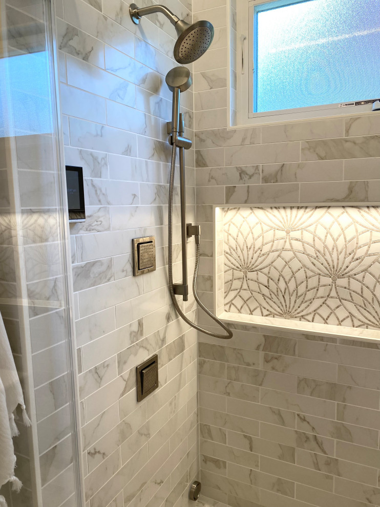 Fox Circle Walnut Creek- Main Bathroom
