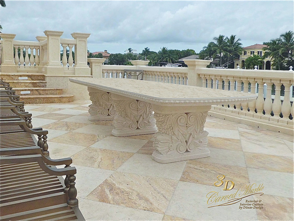 This is an example of a large traditional balcony in Miami with no cover.
