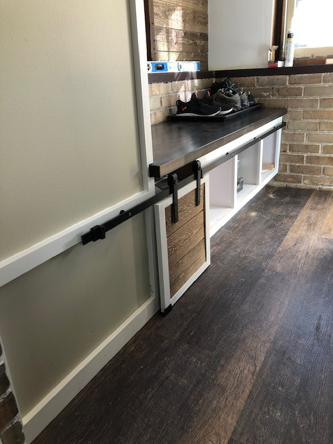 Custom Arch Doorway & Mud Room