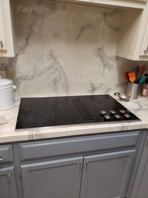 Kitchen Counter Top and Kitchen Cabinets minimalistisch-kueche