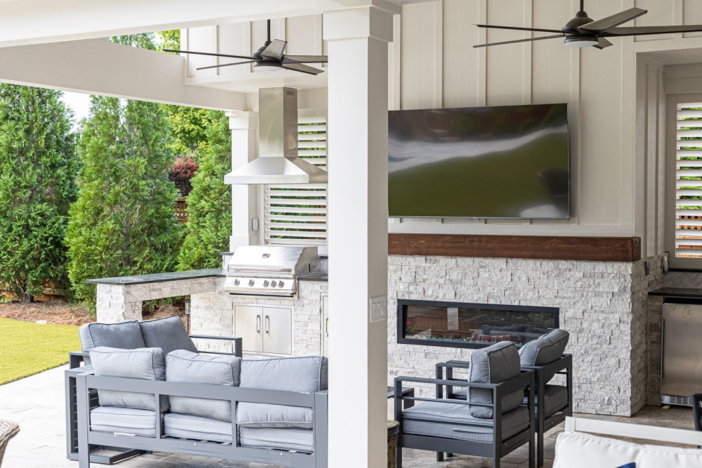 Outdoor Kitchen