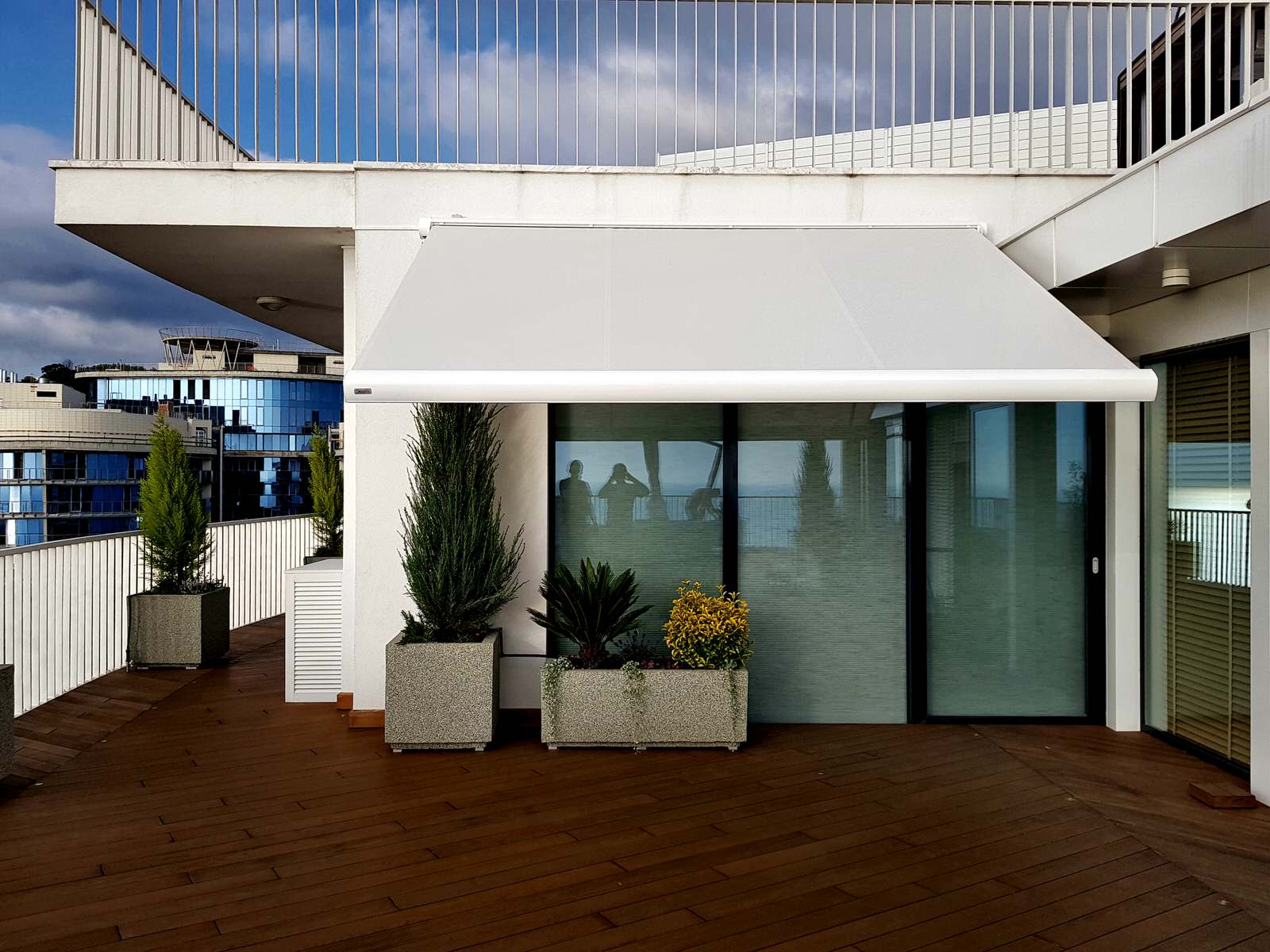 Маркизы на крыше