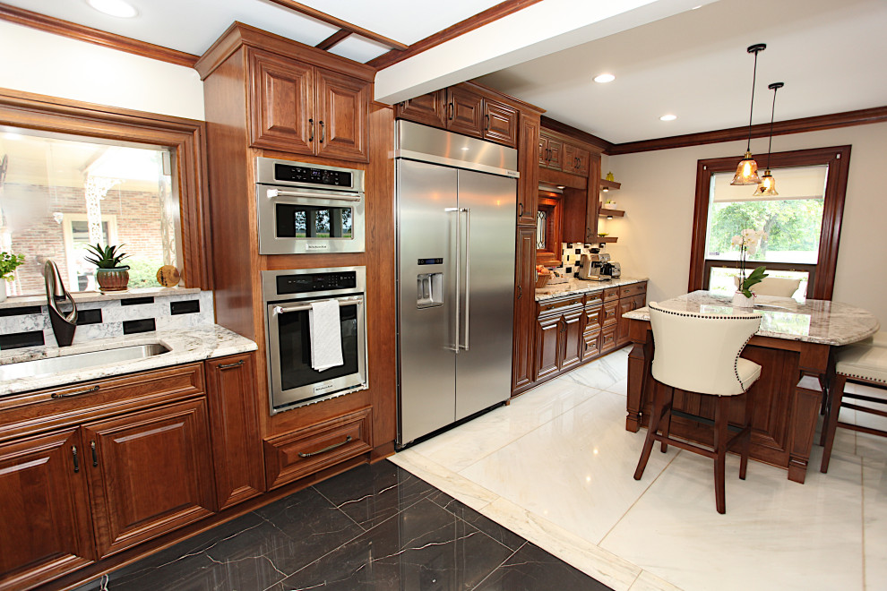Example of a transitional kitchen design in Indianapolis