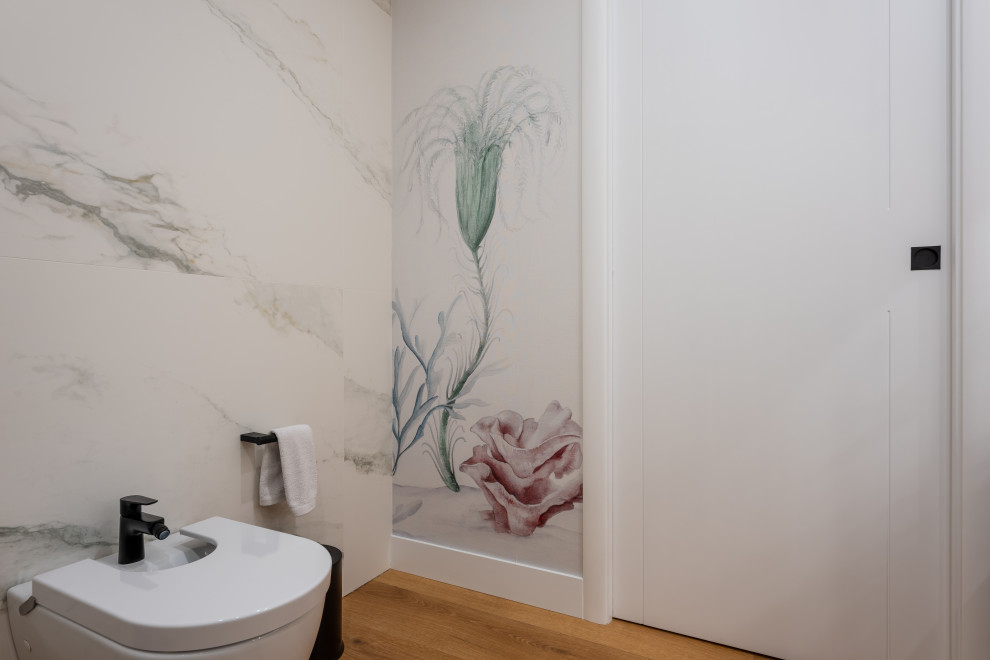 Atico "capricho" con algunos muebles de familia.