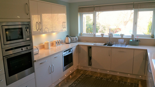 Contemporary Kitchen Surfaces contemporary-koek