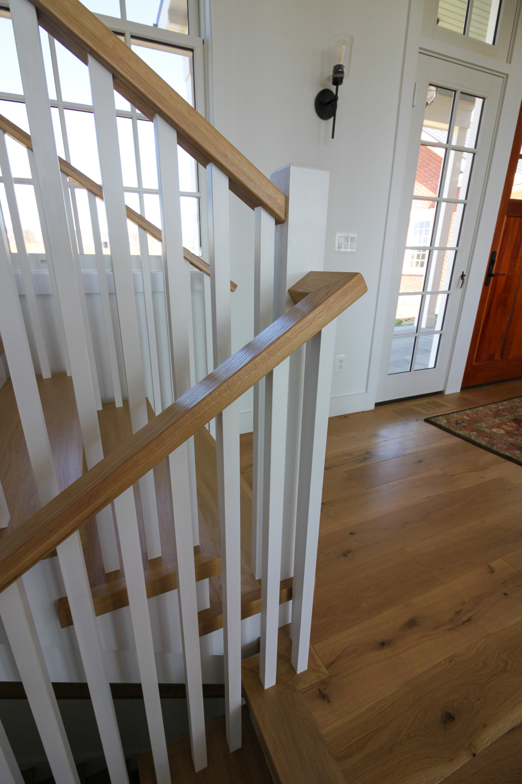 91_U-Shaped Floating Staircase Surrounded by Bucolic Mountain Views, Winchester,