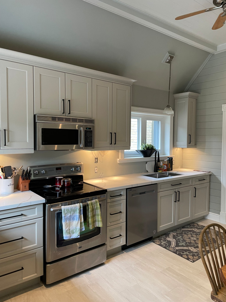 Pall Mall - Traditional Kitchen Remodel - London, ON