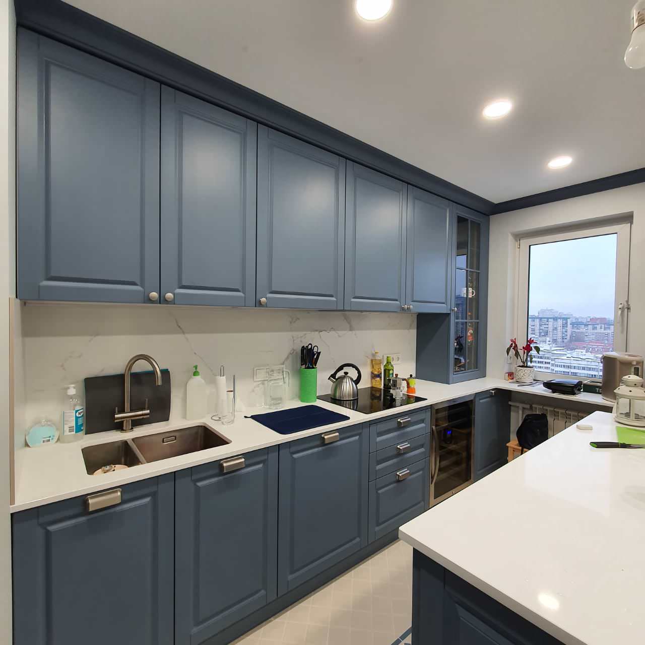 Соременная классика в серо-голубых тонах