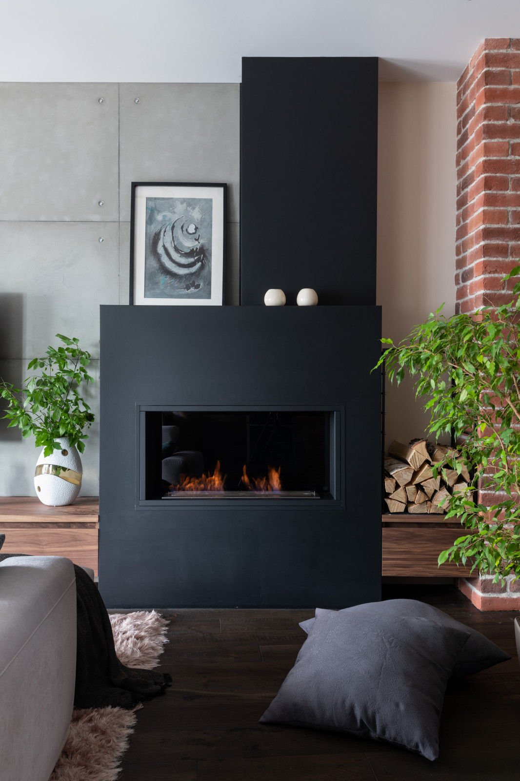 Биокамин в гостиной