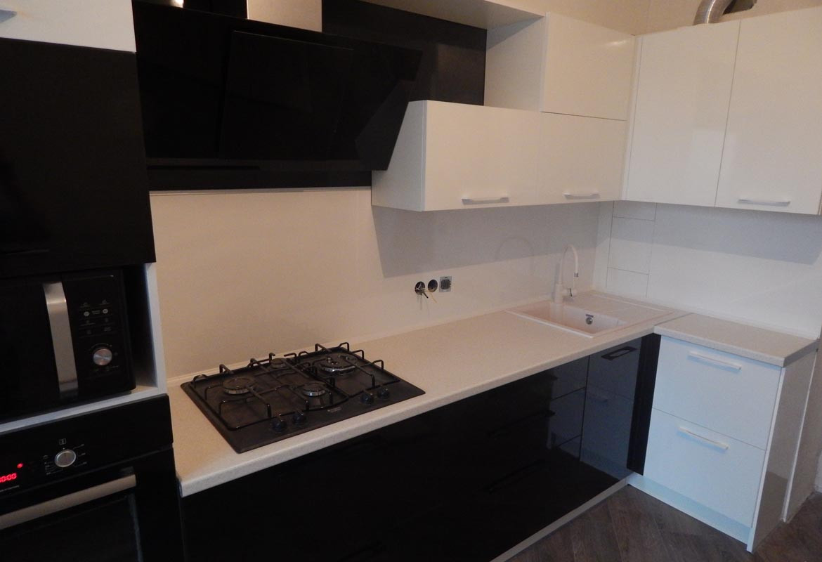 Кухни с фасадами из пластика