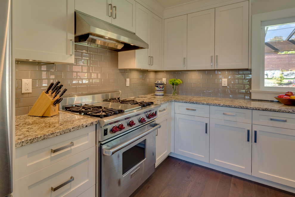 North Vancouver Waterview - Transitional - Kitchen - Vancouver - by