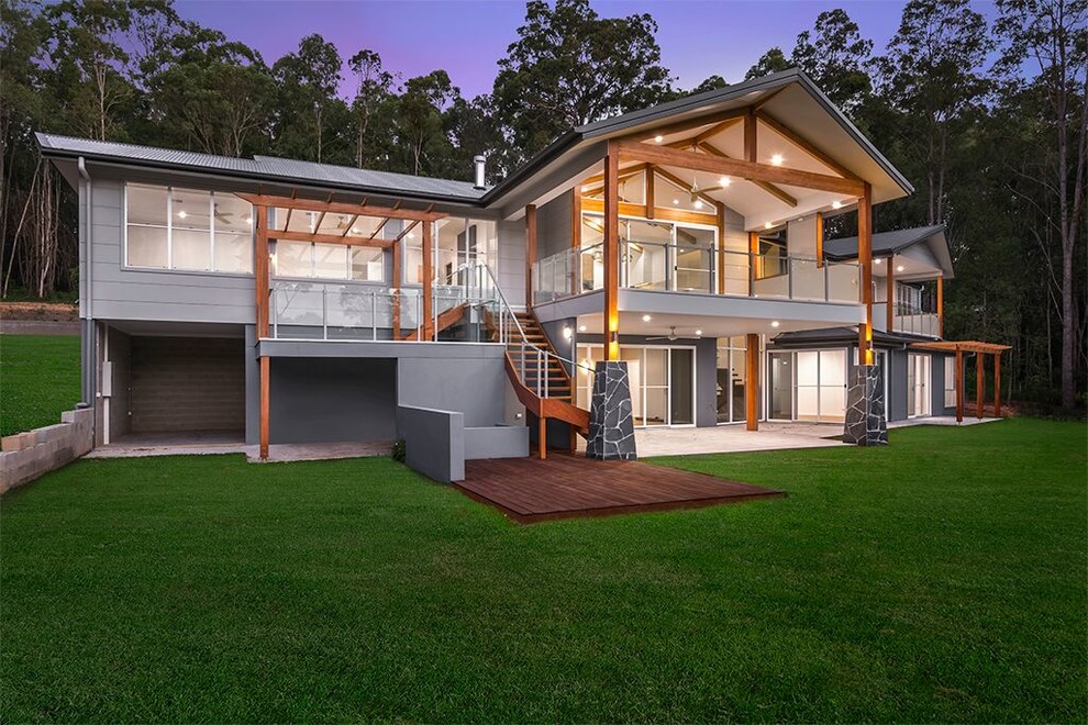 Photo of a contemporary exterior in Brisbane.